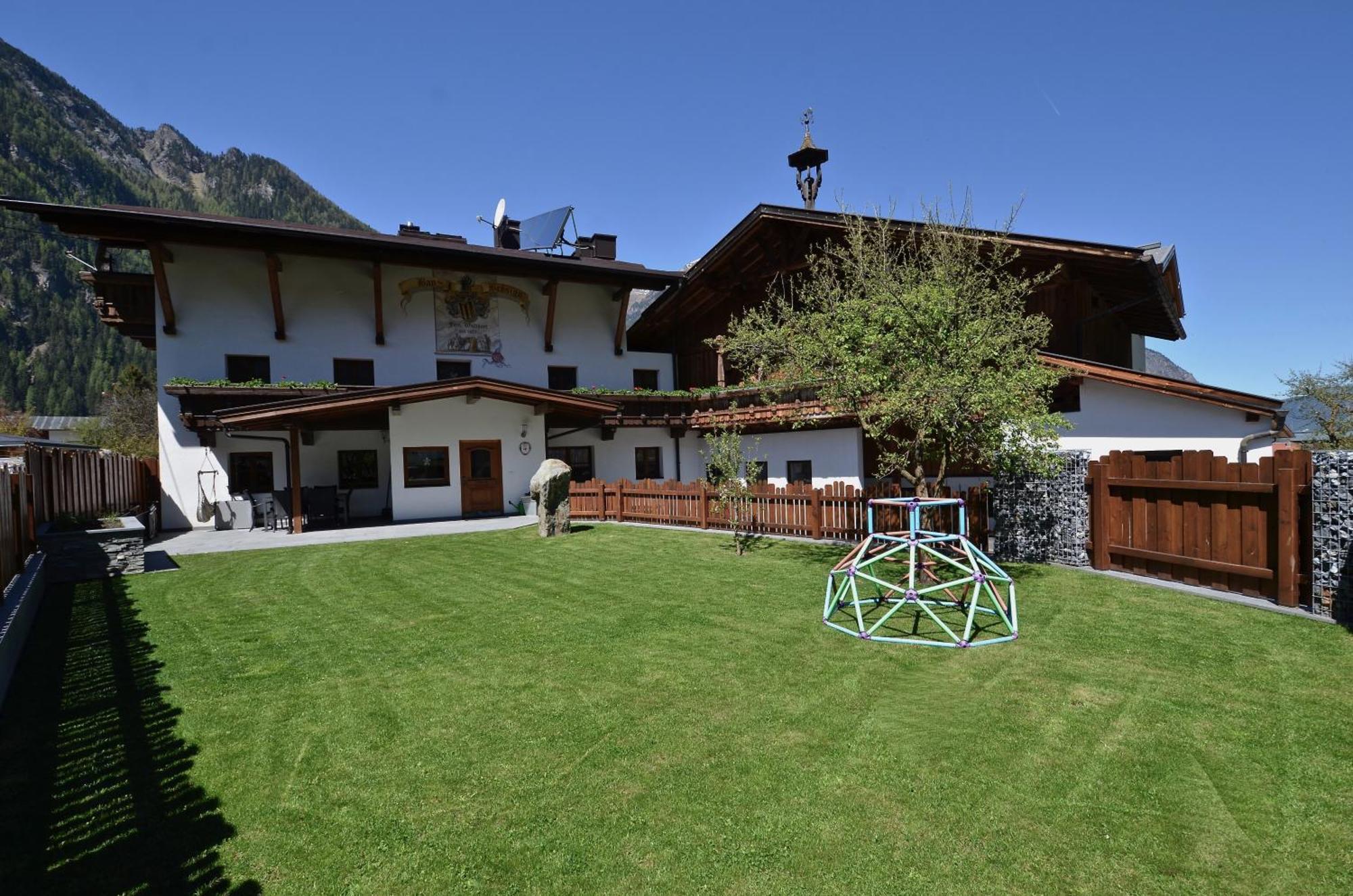 Ban Broesign Holiday home Umhausen